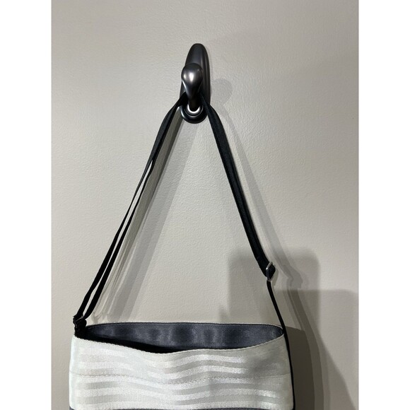 Harvey's Original Seatbelt Streamline Crossbody Bag Shoulder Neutral Gray - Picture 2 of 16